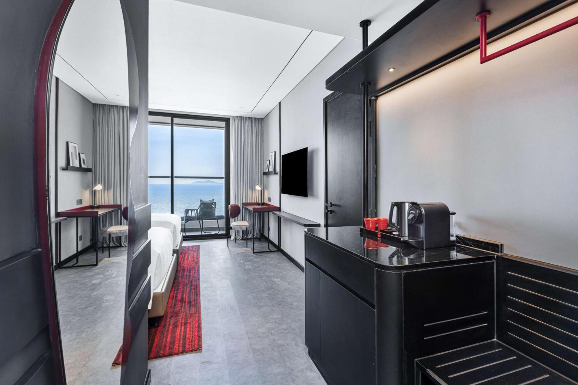 Radisson Red Khách sạn 5*